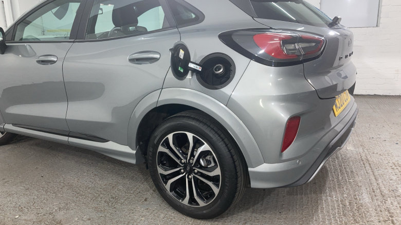 Ford Puma 1.0 EcoBoost Hybrid mHEV ST-Line 5dr Petrol Hatchback